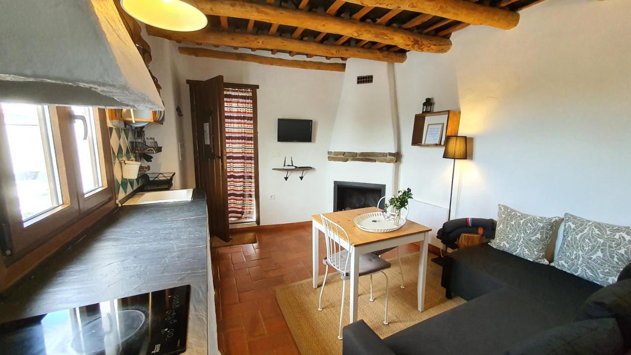 La Placeta Guesthouse Pórtugos Buitenkant foto