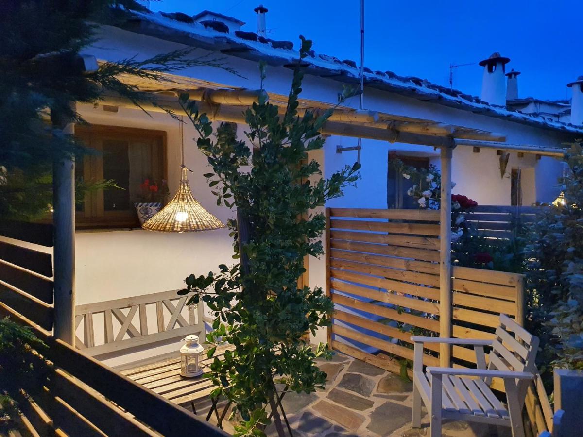 La Placeta Guesthouse Pórtugos Buitenkant foto